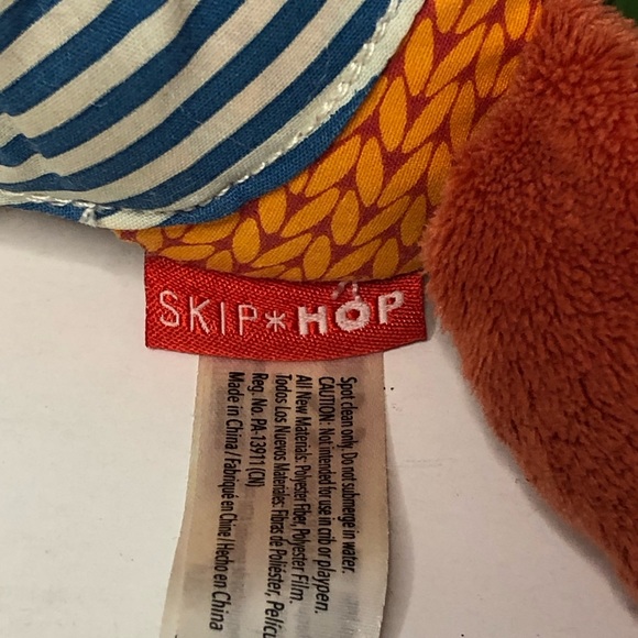 Skip Hop Red Fox Rattle Teether Tags Crinkle Stuffed Animal Plush - Picture 3 of 3